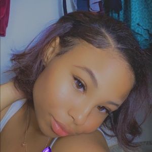 Meet your Posher, Elena